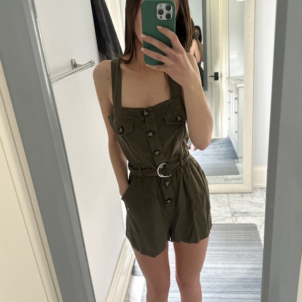 Green romper - Picture 2 of 3